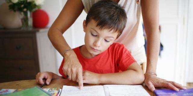Exemplo é importante na educação dos filhos