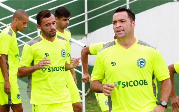 Enderson comemora retorno de Daniel Carvalho