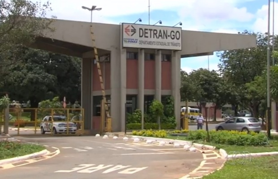Detran-GO oferece atendimento remoto para surdos