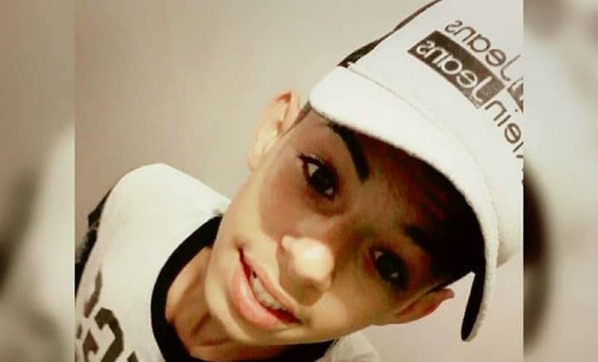 Douglas rompe ligamento e para por seis meses