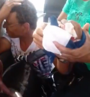 Passageiro perde parte do dedo após mão ficar presa em porta de ônibus do Eixo Anhanguera