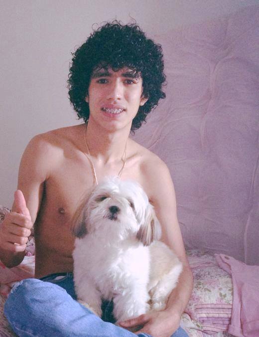 Jovem morre na porta de boate