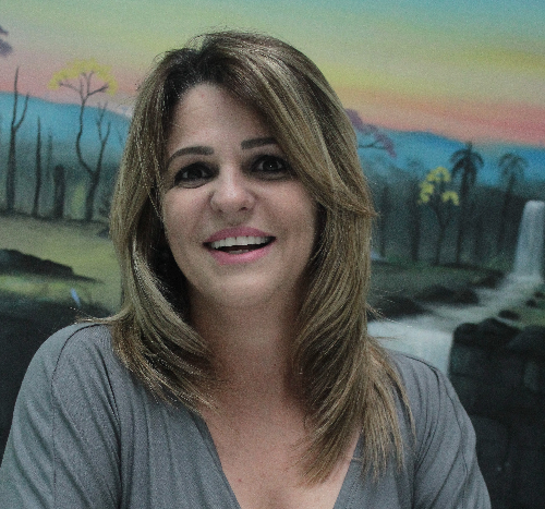 Flávia Calil: “Não tem candidato à altura de Iris Rezende”