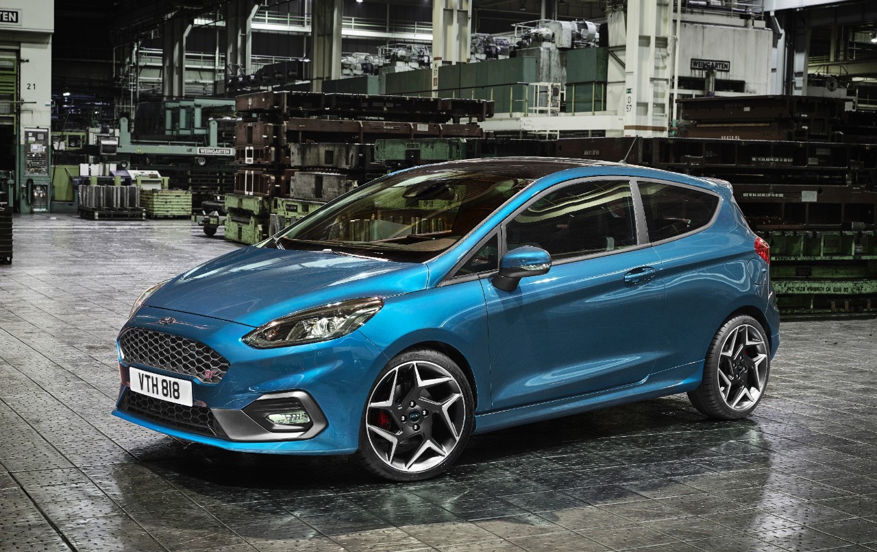 Ford mostra terceira geração do Fiesta de alta performance no Salão de Genebra