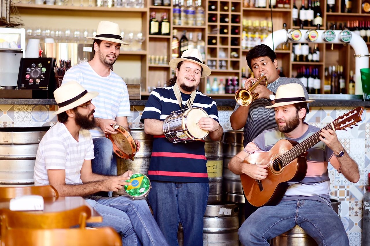 Heróis de Botequim faz maratona de samba em pleno carnaval