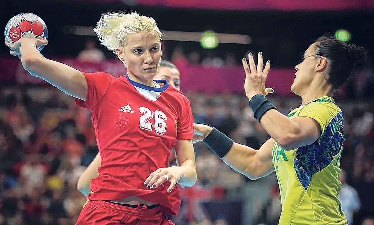 Brasil é derrotado pela Rússia e se complica no Mundial