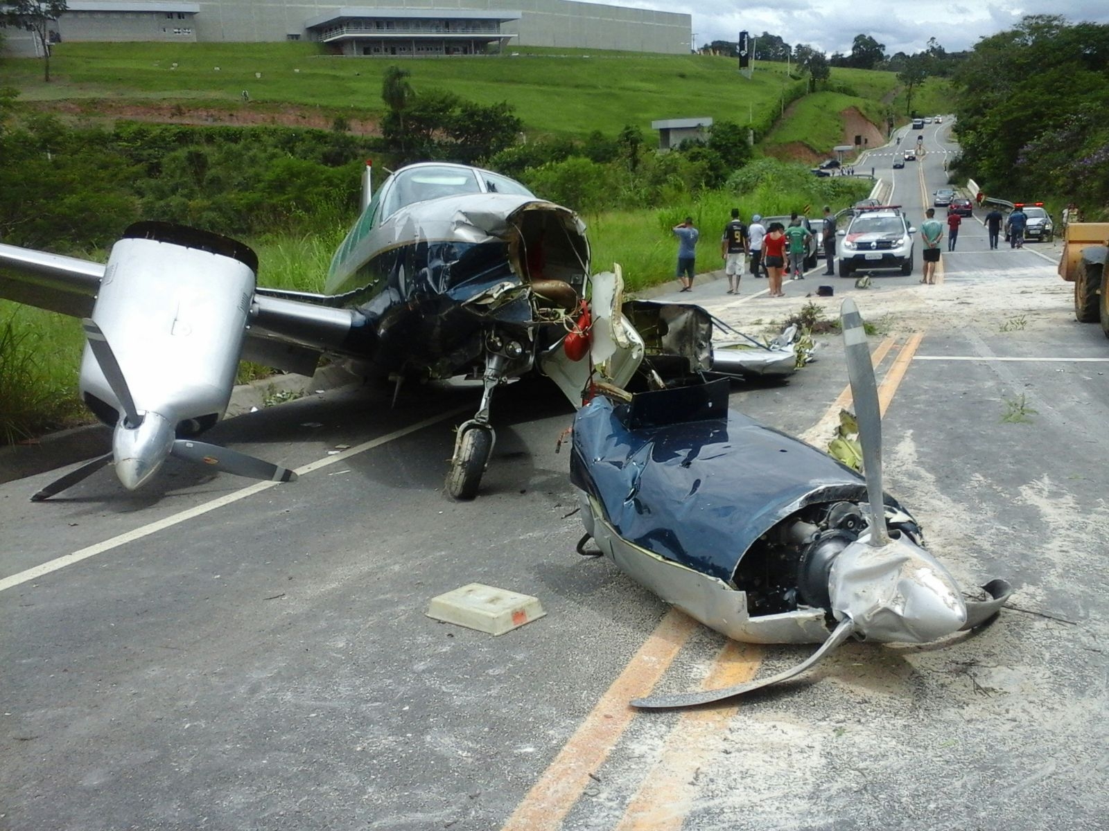 Aeronave faz pouso forçado no interior de São Paulo