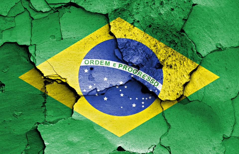 Quem criou  a recessão no Brasil?