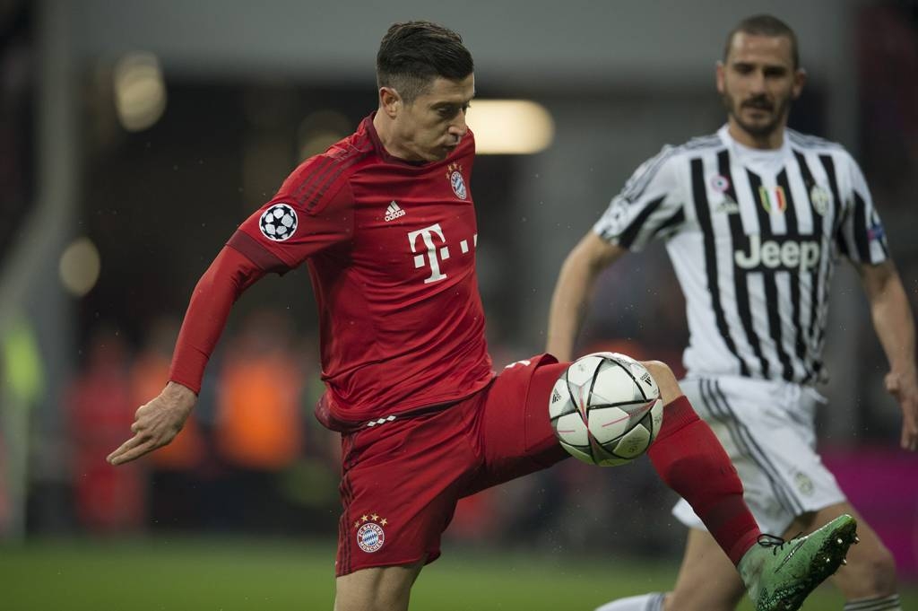 Bayern consegue virada incrível e passa