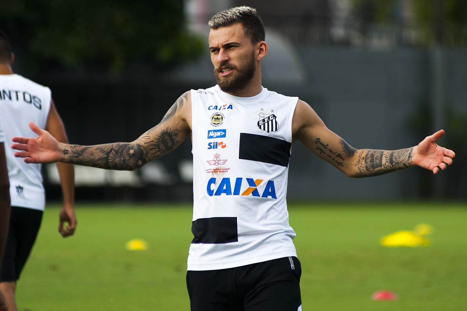 Bem na Libertadores, Santos pega Palmeiras no Paulista