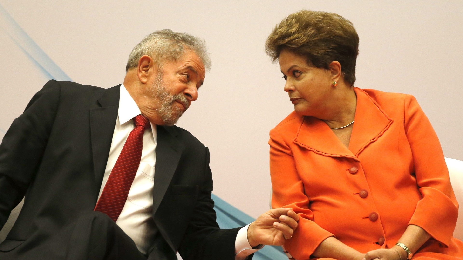 Juíza nega visita de Dilma, Ciro Gomes e deputados a Lula na prisão