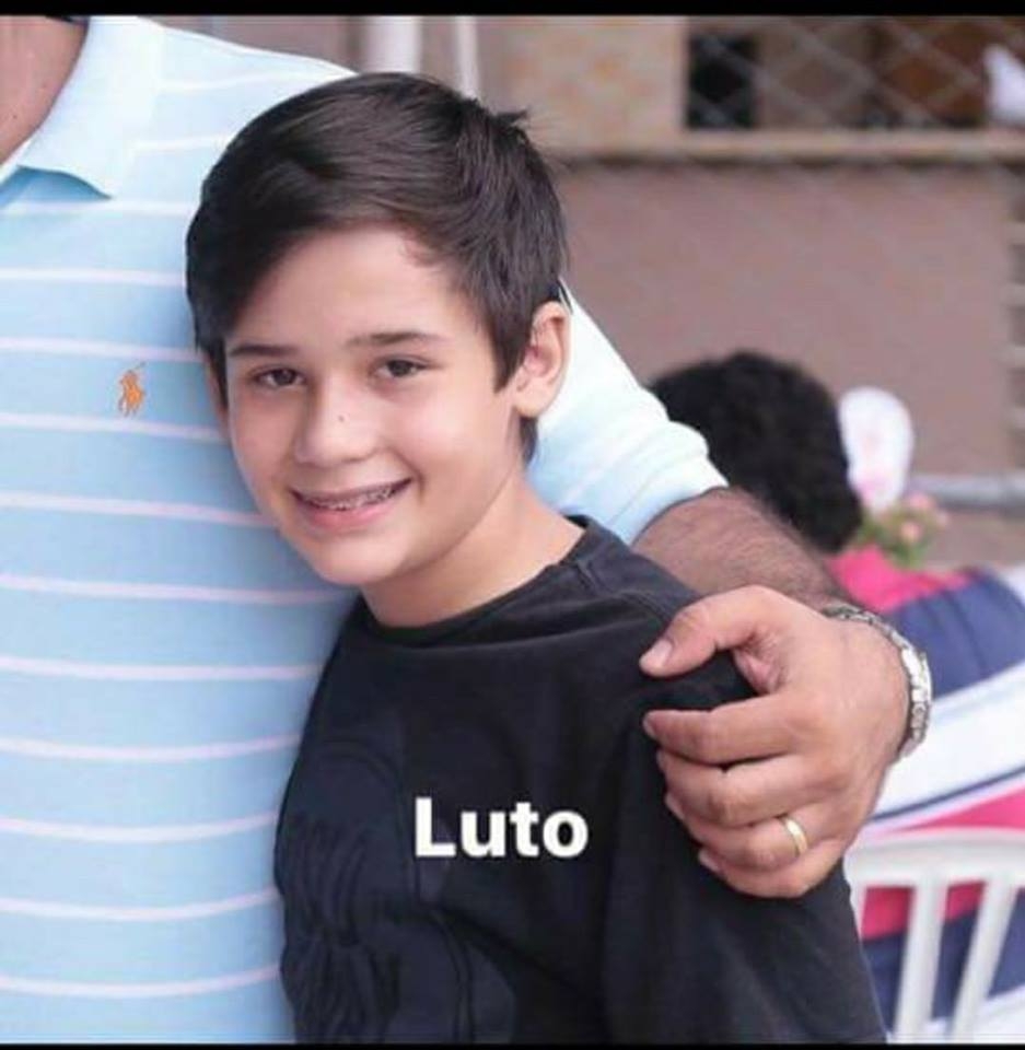 Mãe se manifesta sobre a perda do filho no atentado no Colégio Goyases