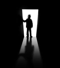 Apague a luz  e feche a porta!