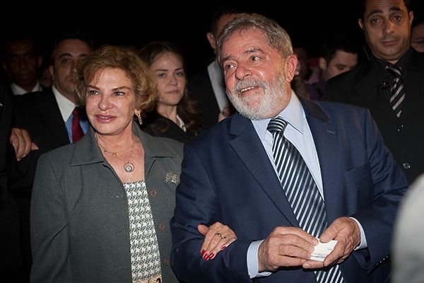 Lula e Marisa no Fórum da Barra Funda