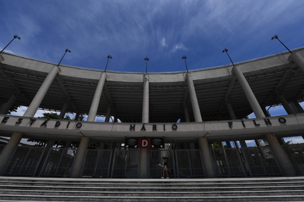 Maracanã é liberado para estreia