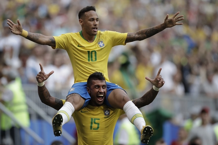 Craque exalta coletividade do time brasileiro