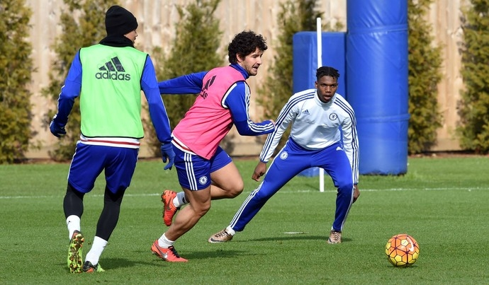 Chelsea deve fazer proposta por Pato