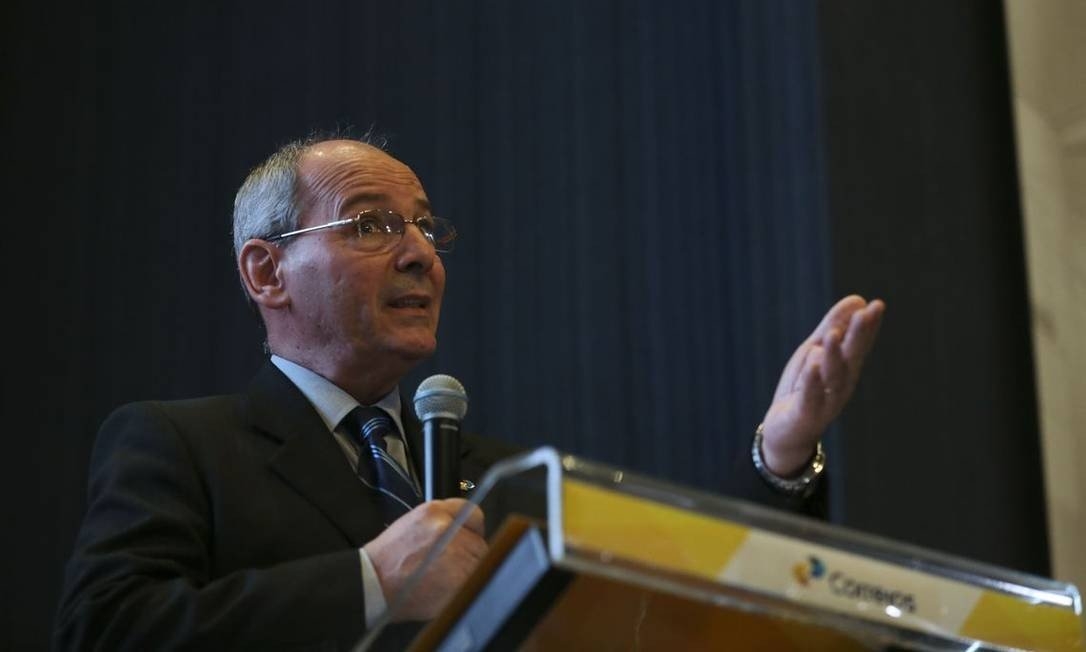 Presidente dos Correios anuncia demissão via Twitter