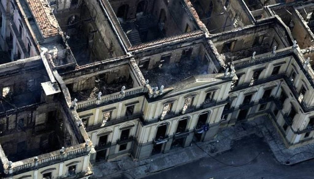 Um país que queima museus – parte II