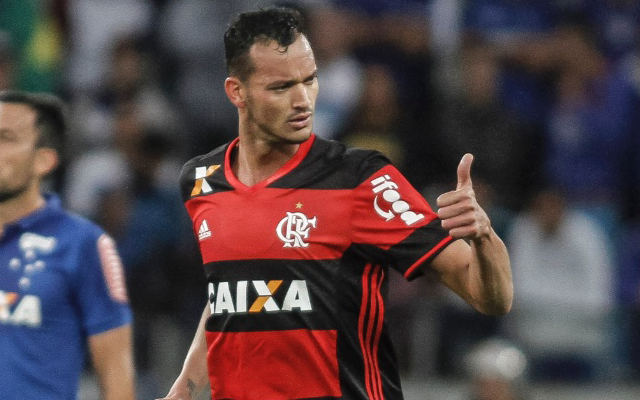Flamengo renova com Réver até o fim de 2019