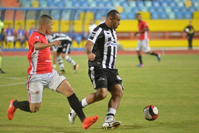 Galo goleia Fantasma no Olímpico e se reabilita