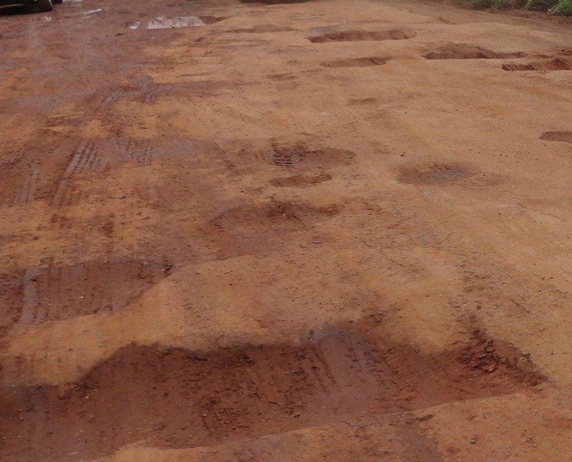 Dois motociclistas morrem após acidente em rodovia com más condições
