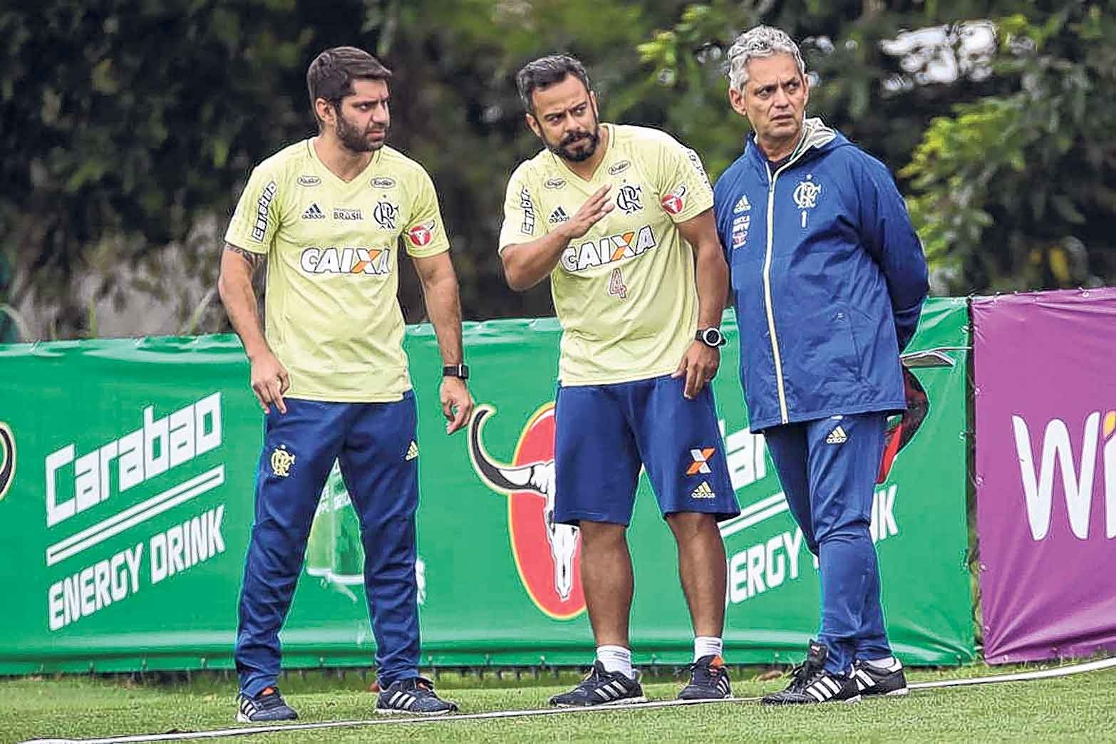 No Maracanã, Flamengo inicia luta pela final