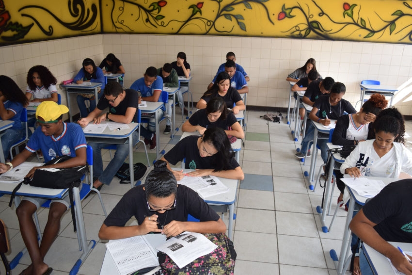 Apenas um a cada 10 colégios com as maiores médias no Enem são instituições públicas