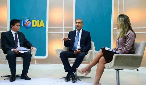 Isenção de IPVA para veículos com 10 anos de uso é anunciada por José Eliton