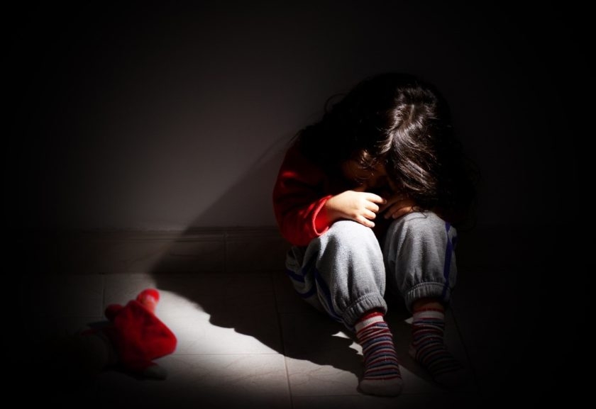 Tio-avô é preso acusado de estuprar menina de sete anos