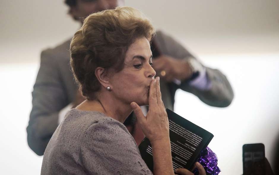 Vai ser maçante, companheiros!