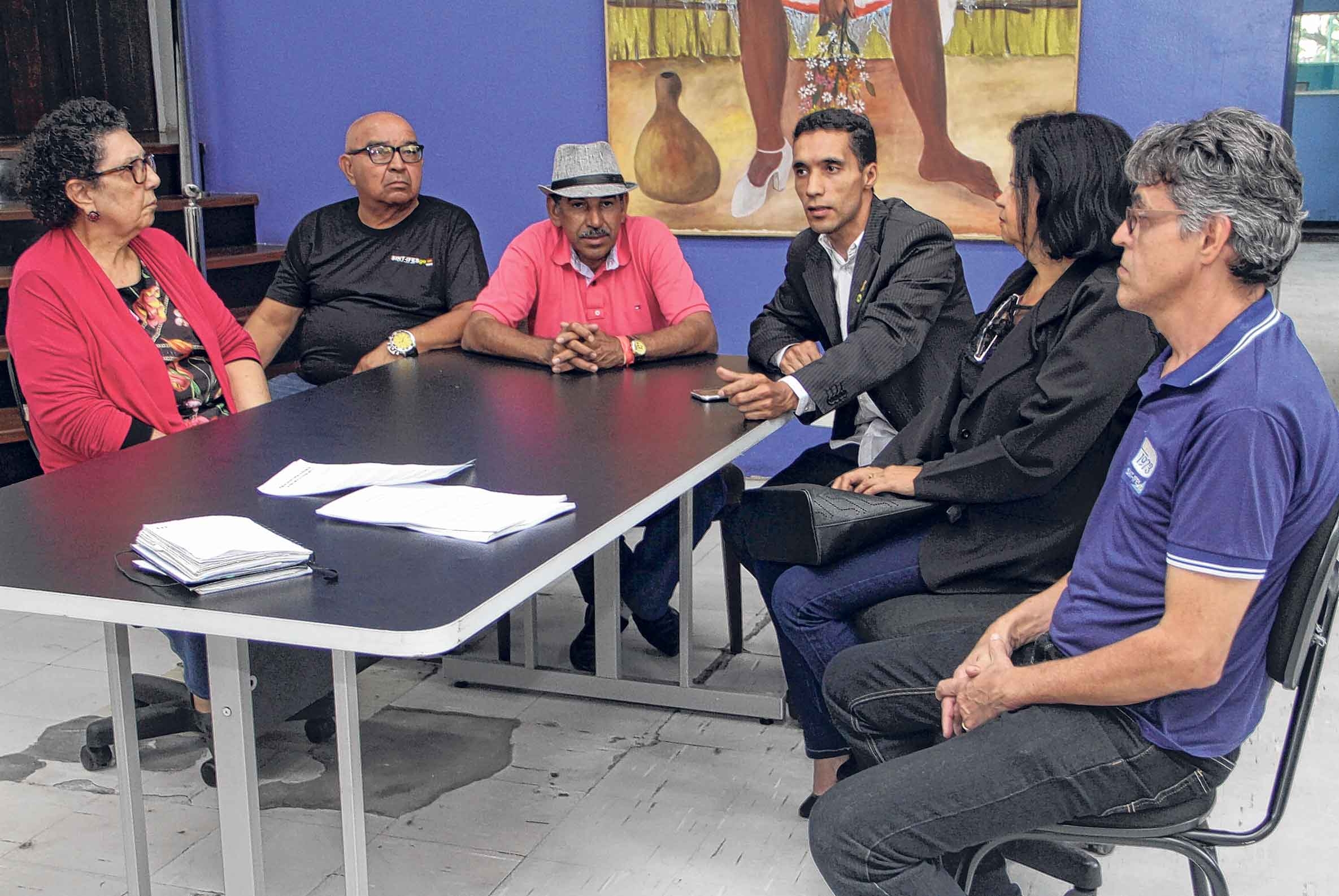 Movimentos sindicais vão a  Brasília contra as reformas