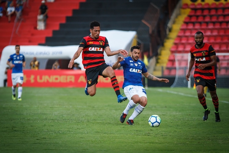 Em tarde de Magrão, Sport e Cruzeiro empatam