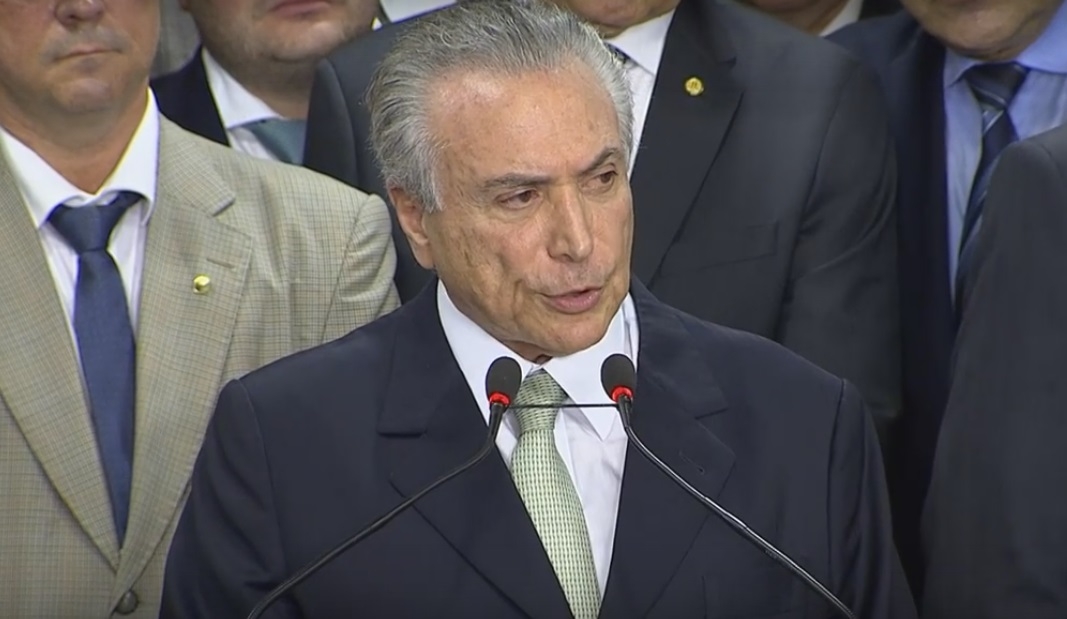 Temer diz que vai manter programas sociais em sua gestão