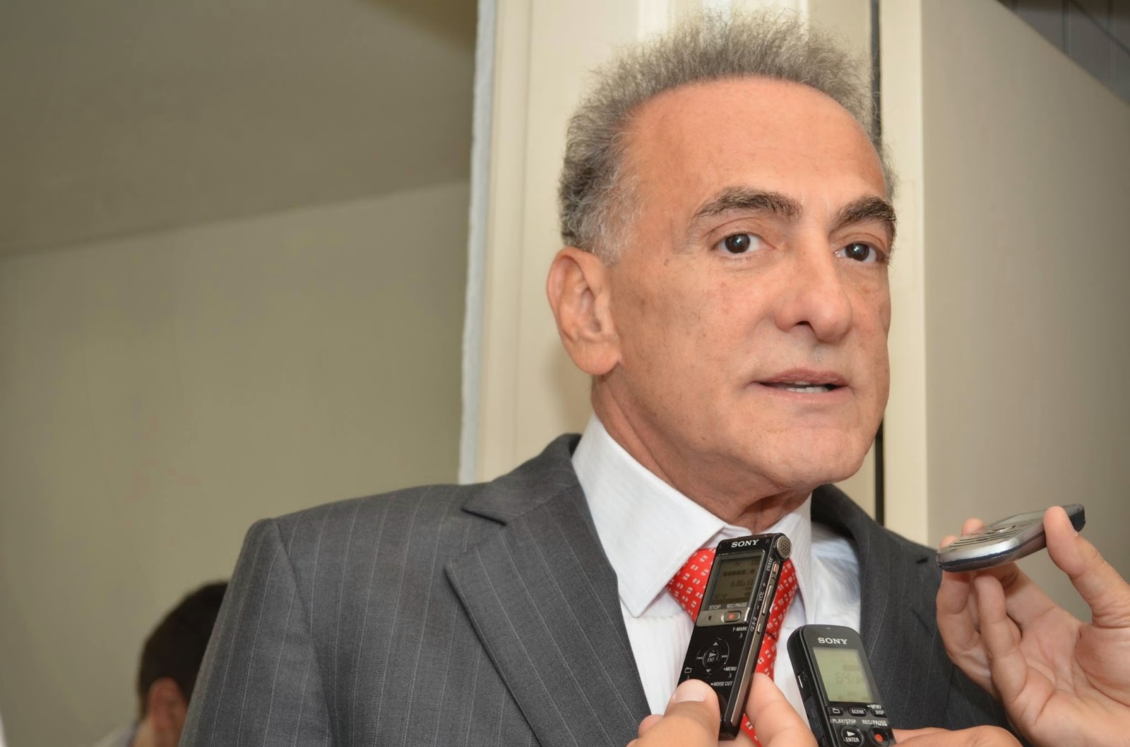 MP-GO aciona ex-prefeito de Catalão por improbidade administrativa