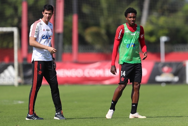 Olho no campo e na tela