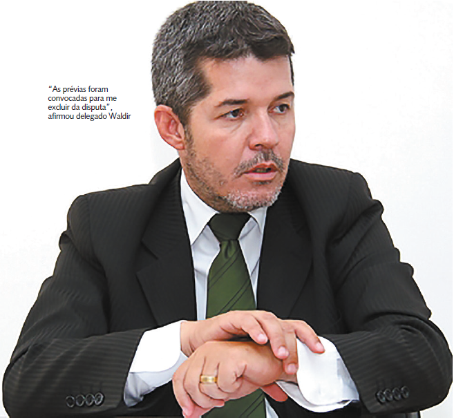  Waldir avalia convites de cinco partidos