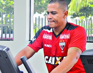 Walter será apresentado no Estádio Olímpico