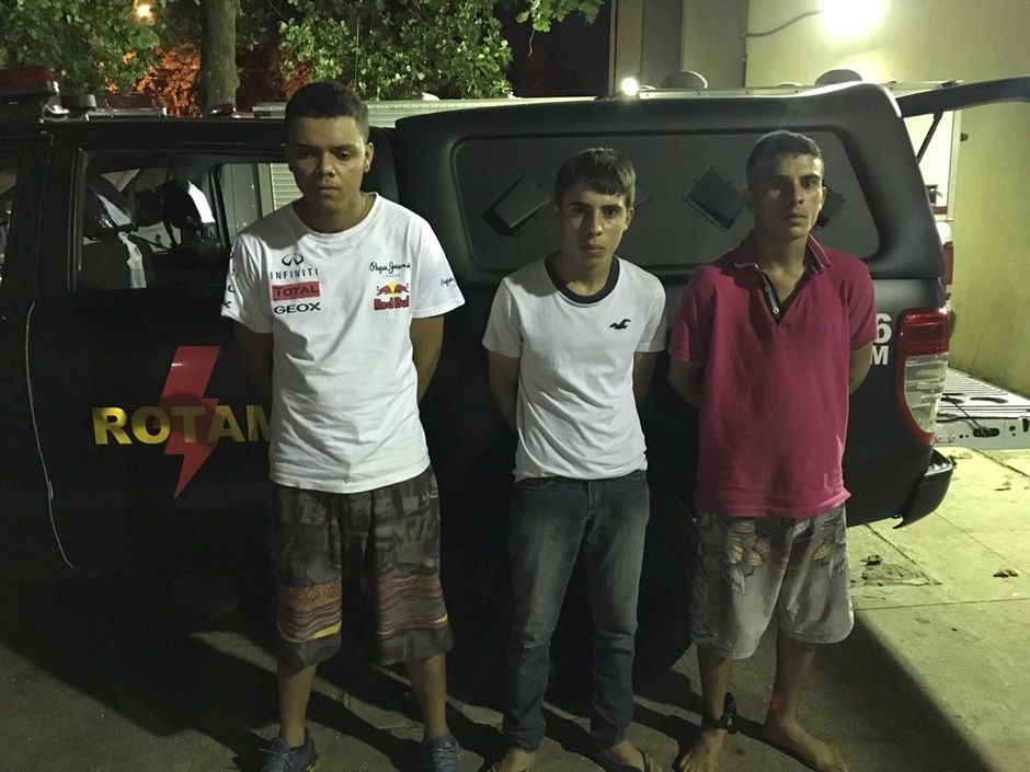 Três homens são presos em desmanche de carros roubados no setor Carolina Park em Goiânia