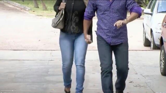 Mãe do adolescente que atirou em colegas presta depoimento