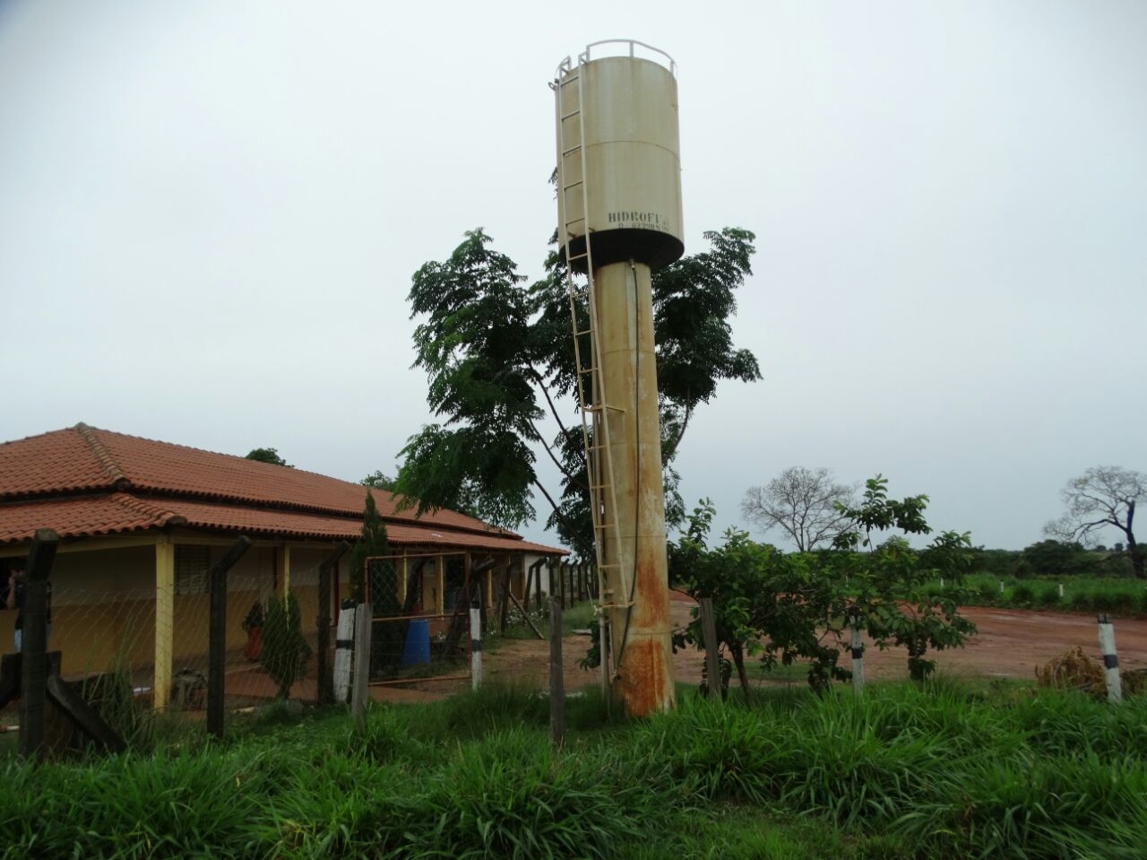 Fazendeiro de Amaralina é suspeito de roubar energia e água potável de escola