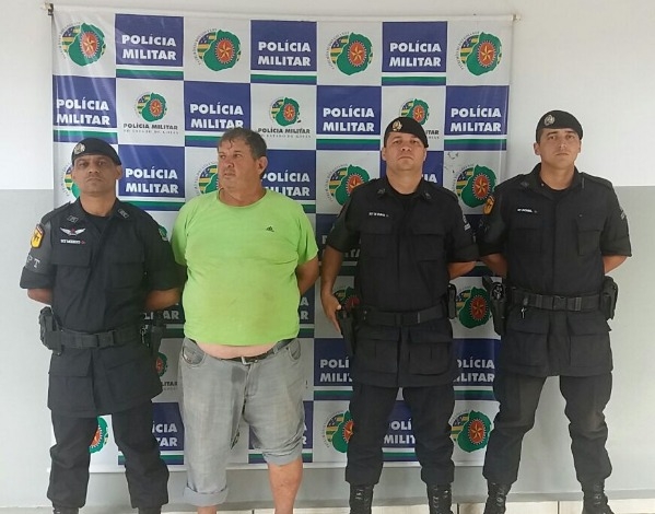 Padrasto filmado abusando da enteada de 12 anos é preso