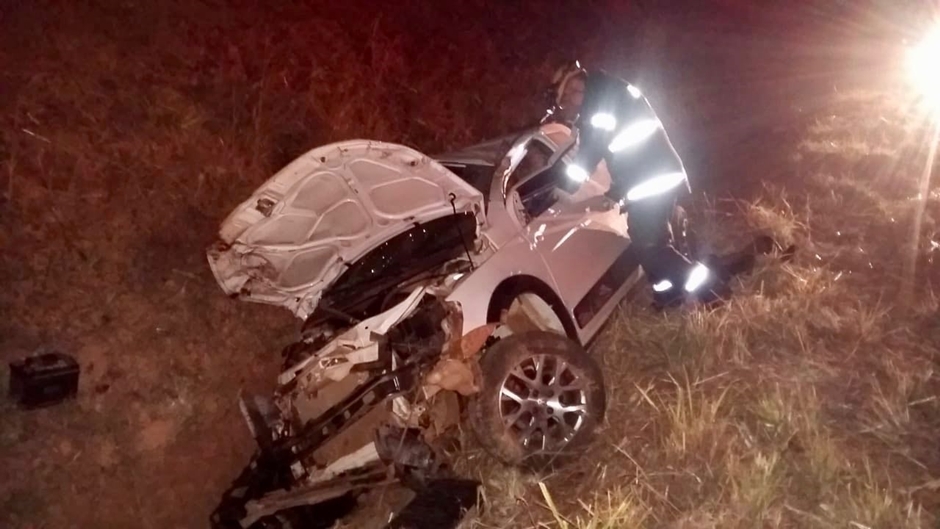 Jovem morre após capotamento de carro na GO-346, em Formosa