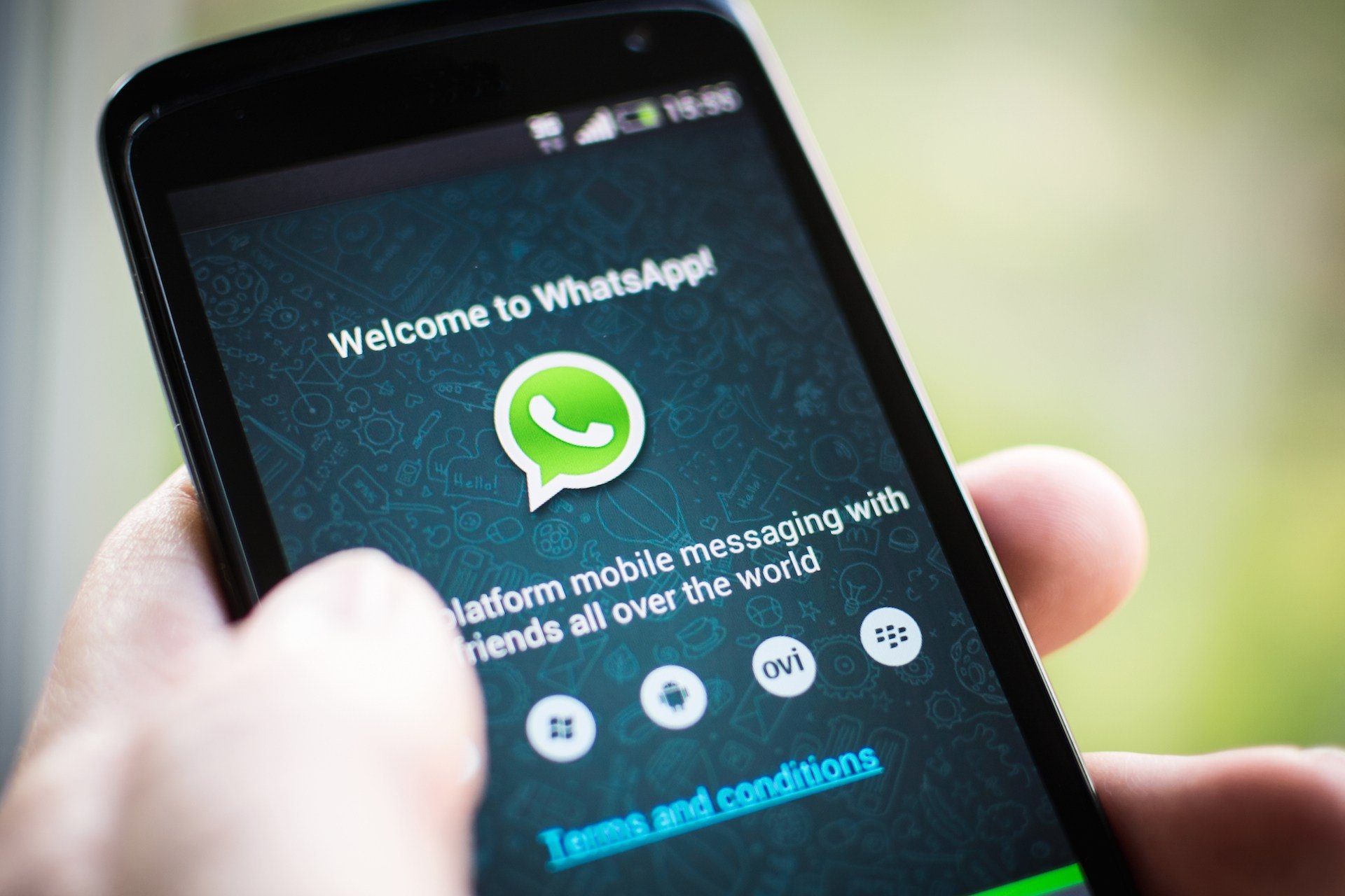 Agora a Justiça pode te intimar por Whatsapp