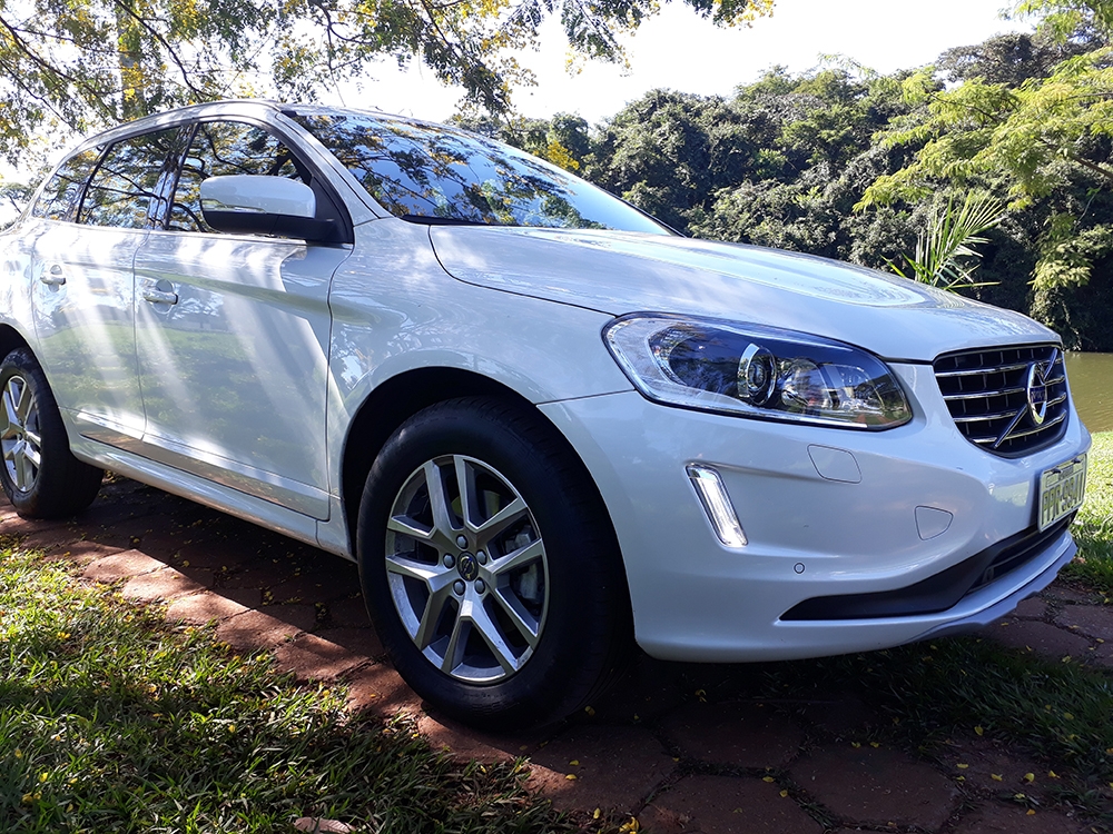 Test Drive: Volvo XC60 D5, um SUV com virtudes de sobra
