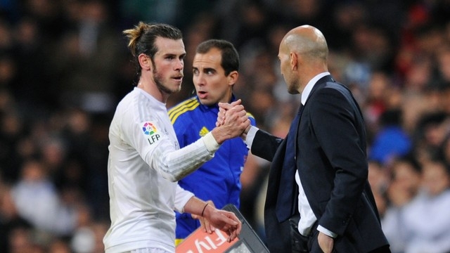 Real Madrid goleia na estreia de Zidane