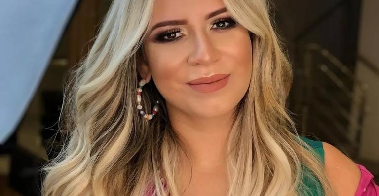 Marília Mendonça recebe mensagens de ódio por não comentar racismo no 'BBB 21'