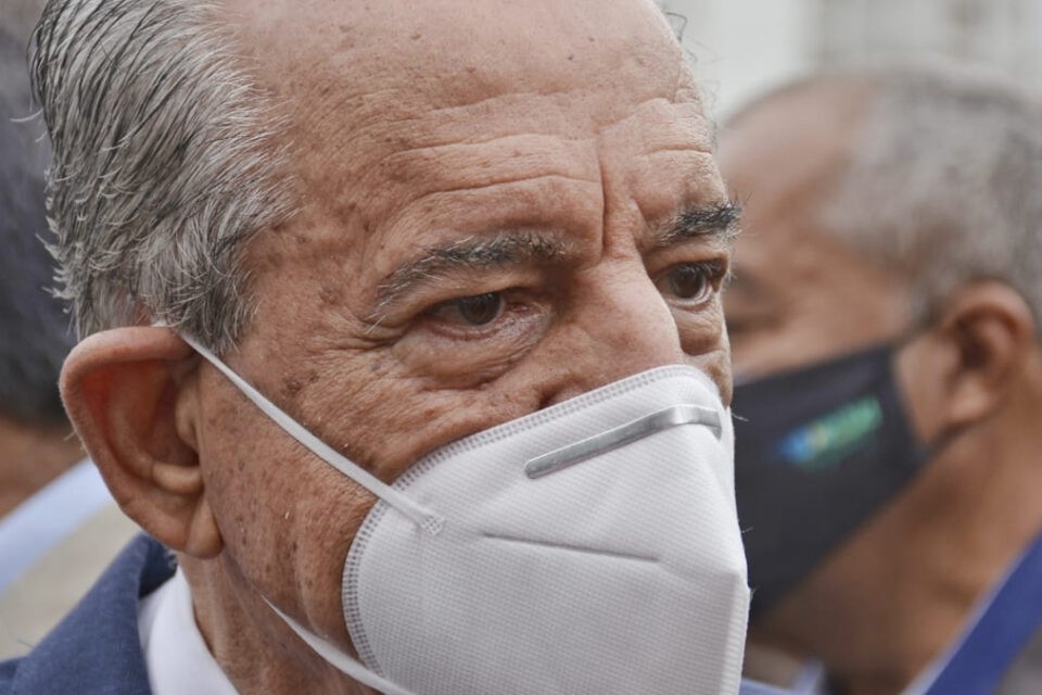Íris Rezende volta para a UTI depois de 25 dias do AVC