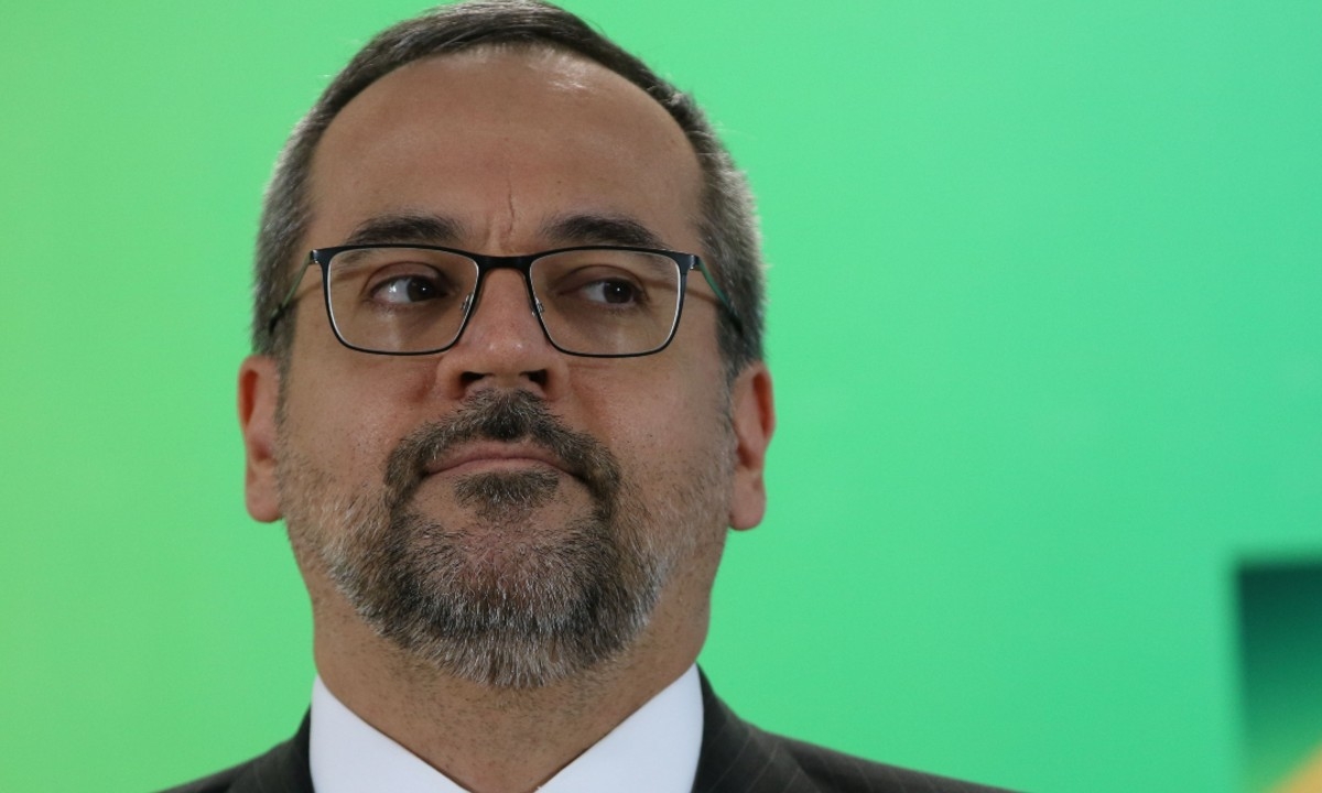 Celso nega recurso de Weintraub para adiar depoimento em inquérito sobre racismo