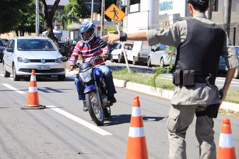Polícia Militar ocupa ruas em  ações ostensivas